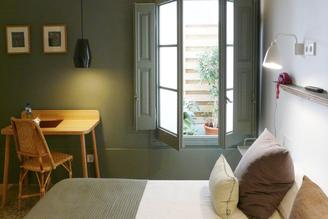 Casa Mathilda Bed & Breakfast Barcelona Exterior photo
