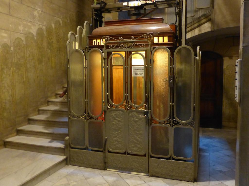 Casa Mathilda Bed & Breakfast Barcelona Exterior photo