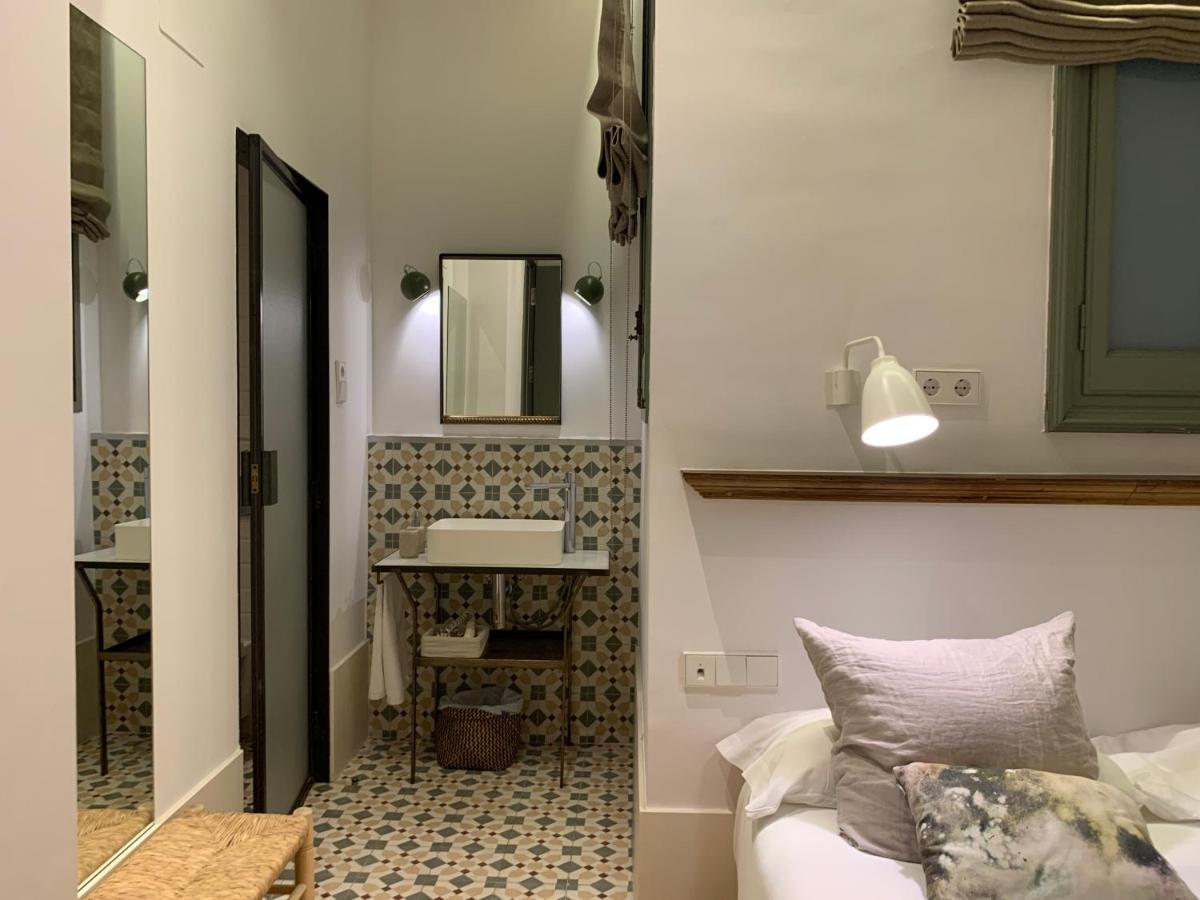 Casa Mathilda Bed & Breakfast Barcelona Exterior photo