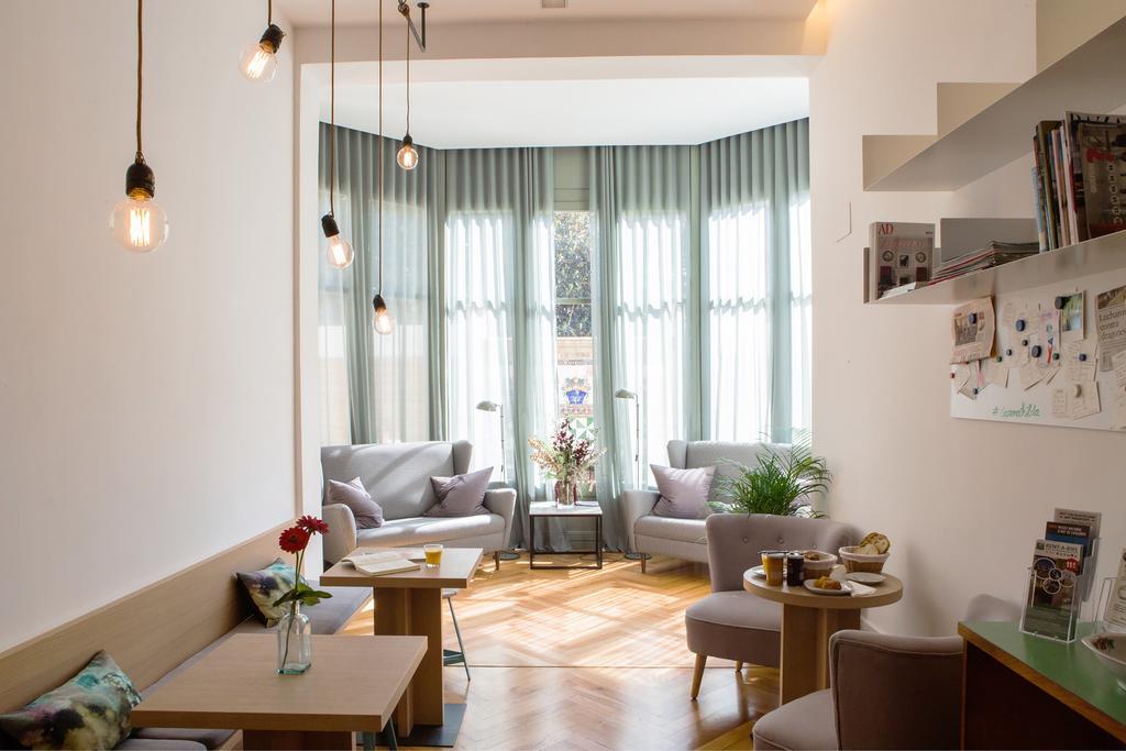 Casa Mathilda Bed & Breakfast Barcelona Exterior photo