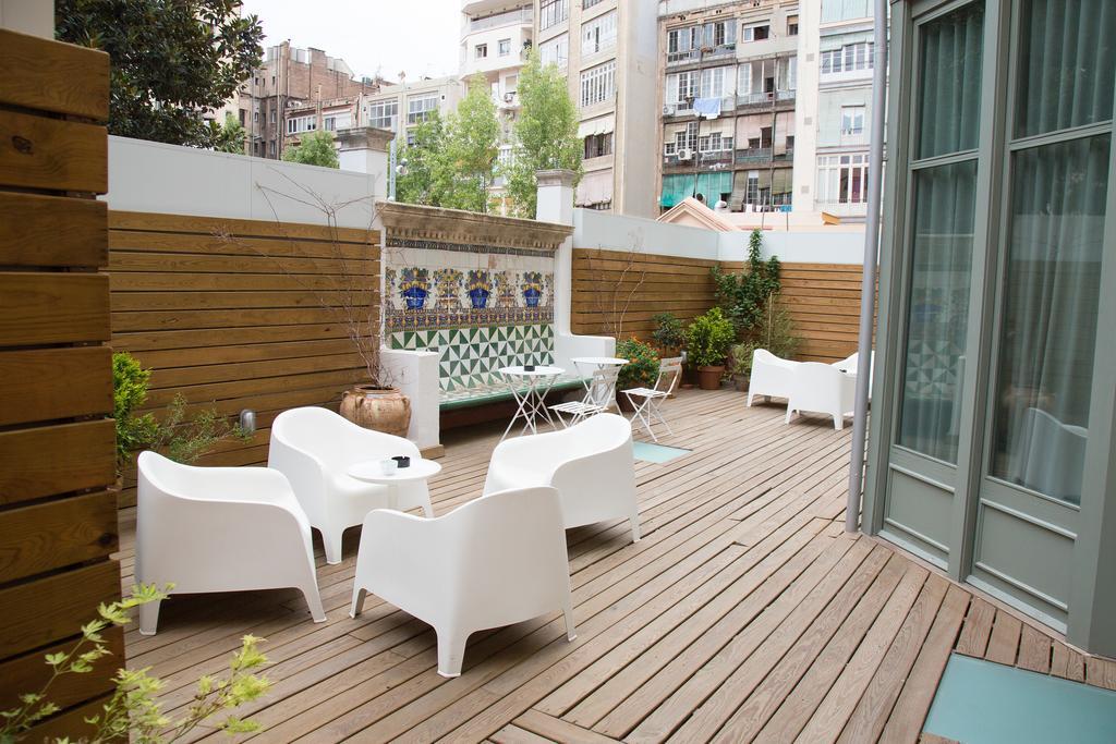 Casa Mathilda Bed & Breakfast Barcelona Exterior photo