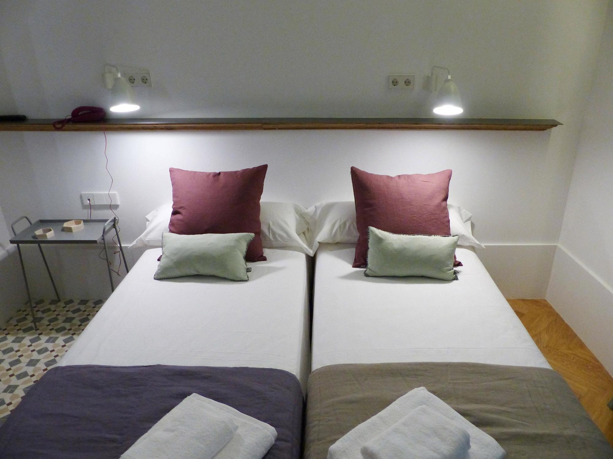 Casa Mathilda Bed & Breakfast Barcelona Exterior photo