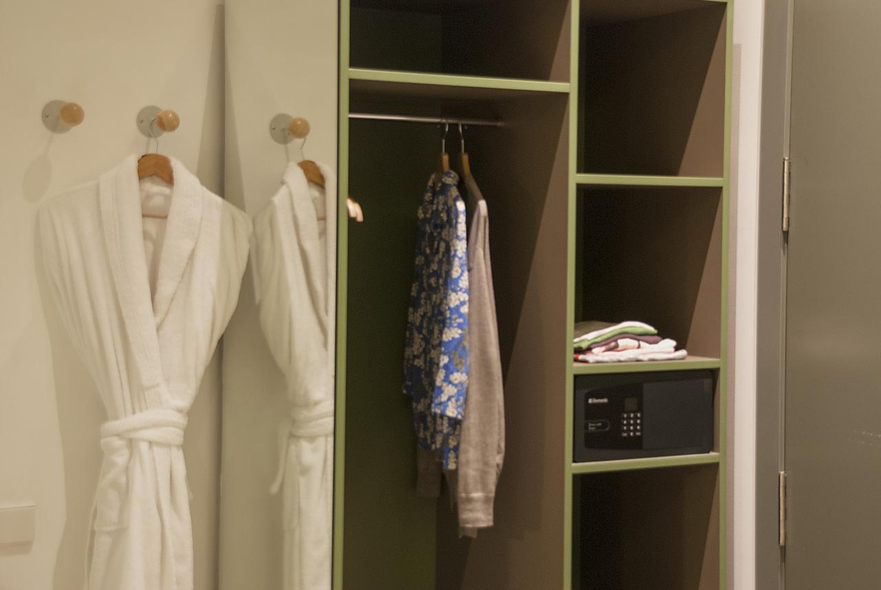 Casa Mathilda Bed & Breakfast Barcelona Exterior photo