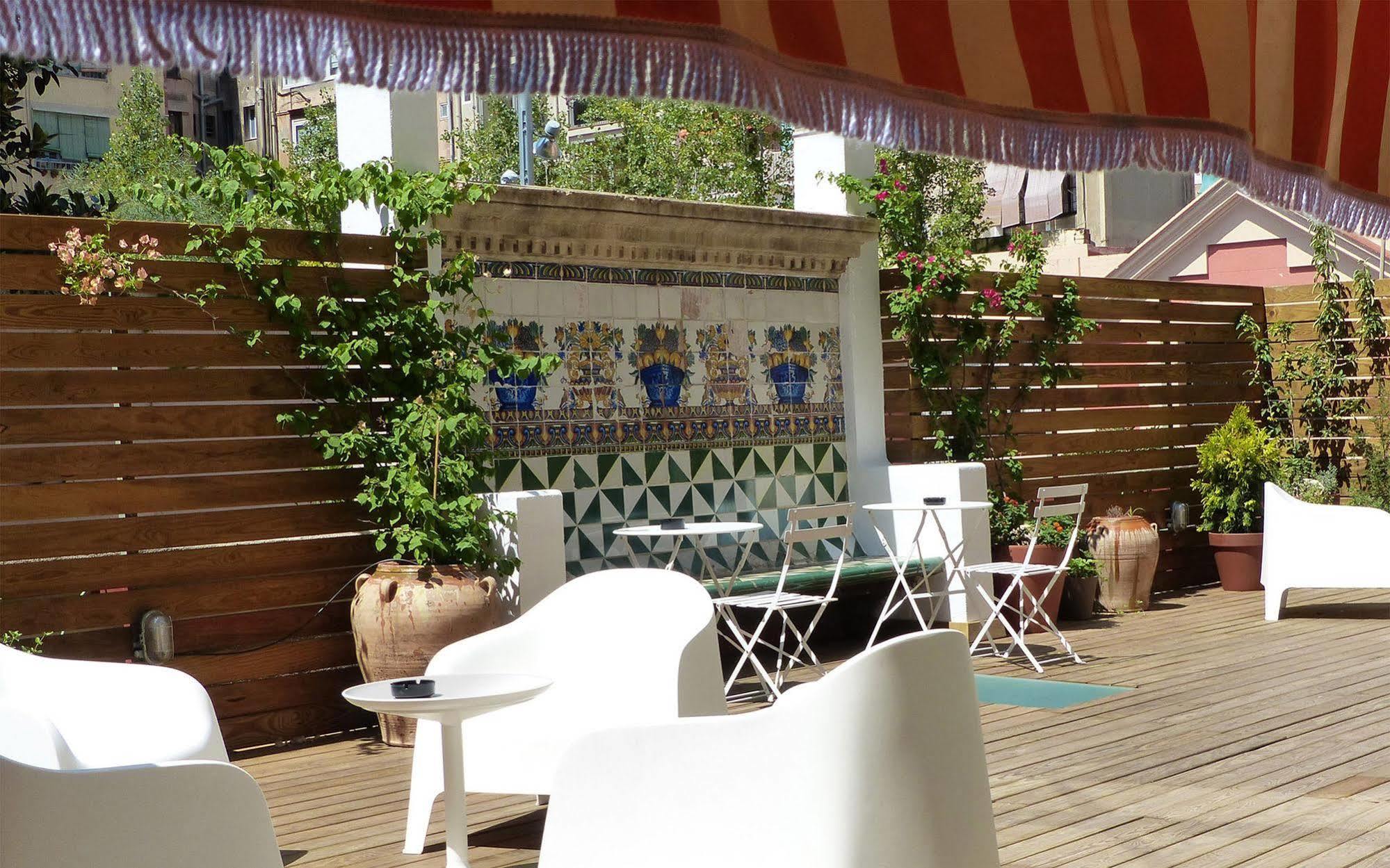 Casa Mathilda Bed & Breakfast Barcelona Exterior photo